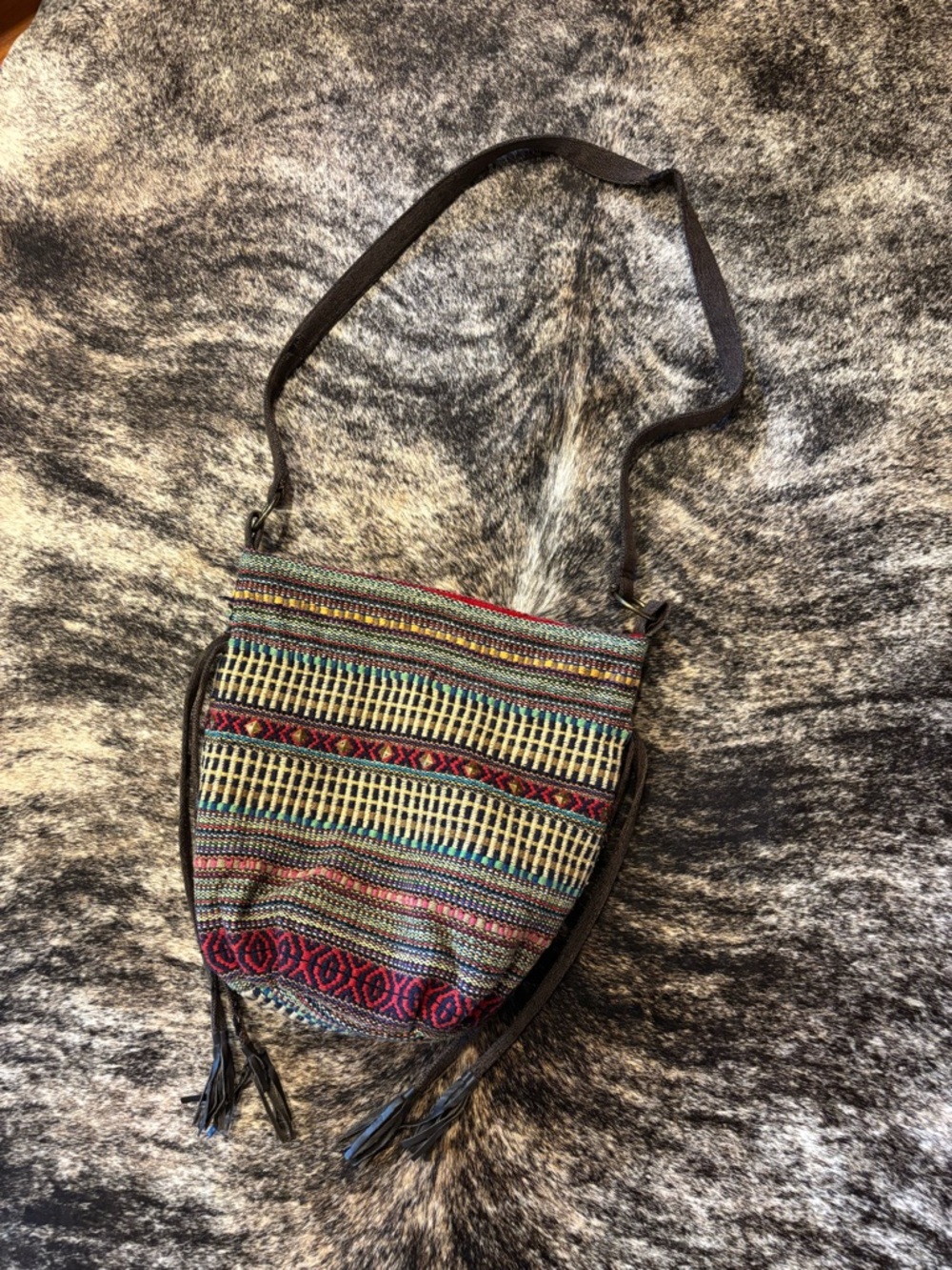 World Market Woven Bucket Bag, Distressed Boho Purse, Crochet Crossbody, Hobo - Picture 11 of 14